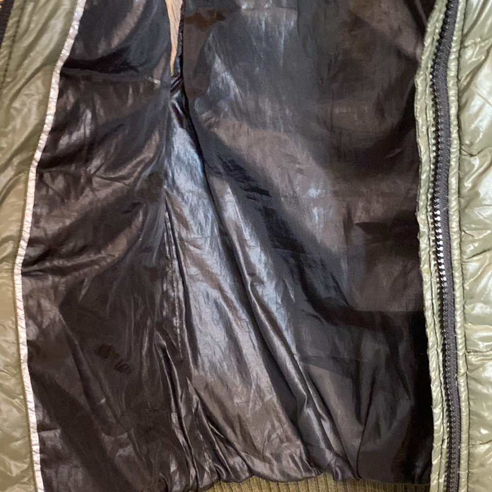 American Eagle down puffer vest - Picture 6 of 7
